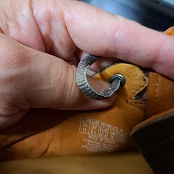 Rockport Comfort Sneakers Light Brown Suede Perforated Breathable Size 11 - Picture 12 of 12